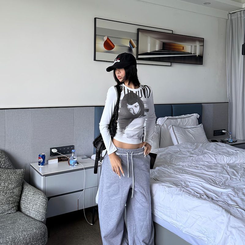 Streetwear Gothic Letter print - Turtleneck Knit 90S recension och pris