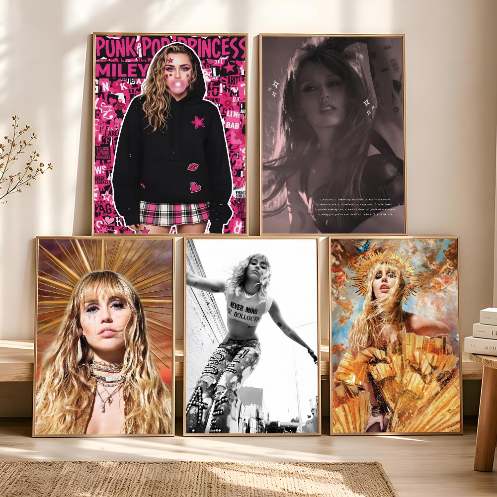Singer M-Miley Cyrus  Painting - Vintage Fashion Prints For Wall recension och pris