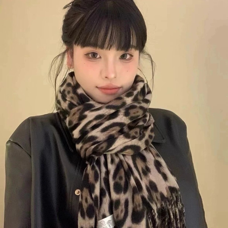 2025 New Retro Silk Leopard Pa - Vintage Fashion Wear recension och pris